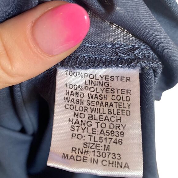 UMGEE Floral Print Dress Size Medium - Picture 2 of 5